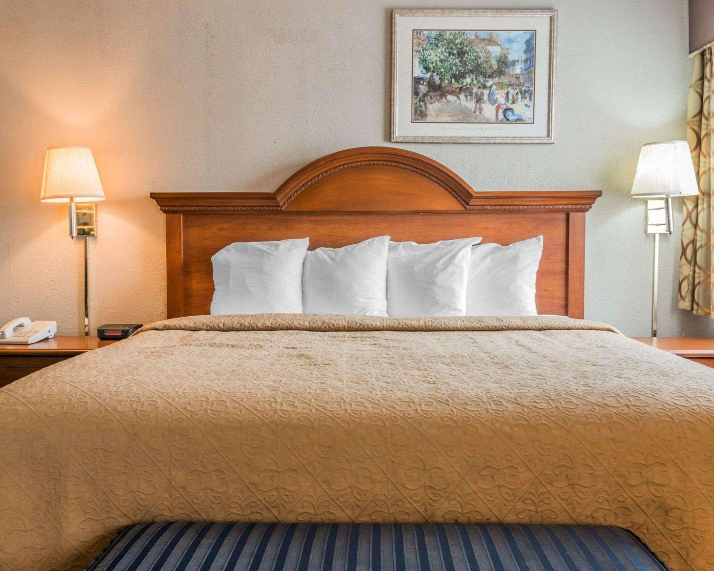 Quality Inn Grand Rapids North Walker Esterno foto
